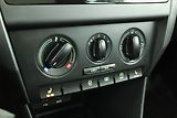 Škoda Rapid (2015) Spaceback 1.6 TDI, Xenony - náhled 10