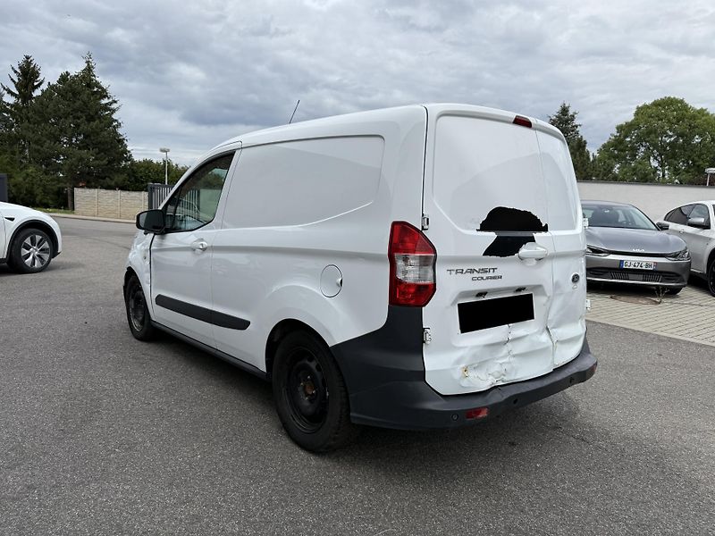 Ford Transit Courier Trend 1.5 TDCi 55kW - fotka 9 z 21
