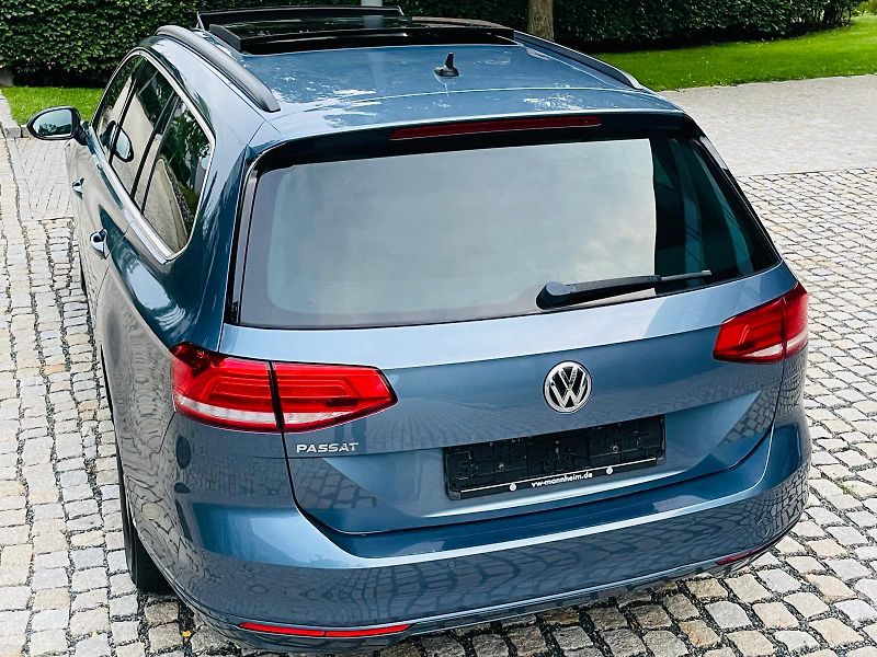 Volkswagen Passat 2.0TDI AUTOMAT VÝHŘEV SERVISKA - fotka 16 z 54
