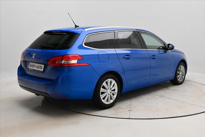 Peugeot 308 1,5 BlueHDI 96 kW Allure Záruk - fotka 5 z 31
