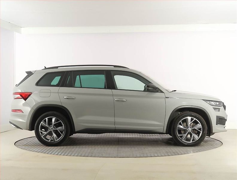 Škoda Kodiaq (2022) Sportline 2.0 TDI, digi klima - fotka 6 z 26