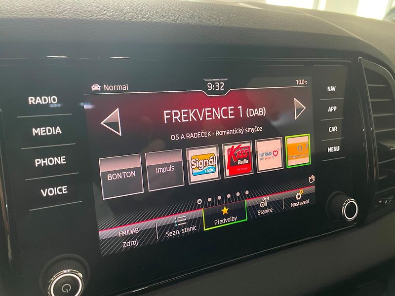 Škoda Karoq (2021) Sportline 1.5 TSI 110kW DSG - fotka 22 z 30