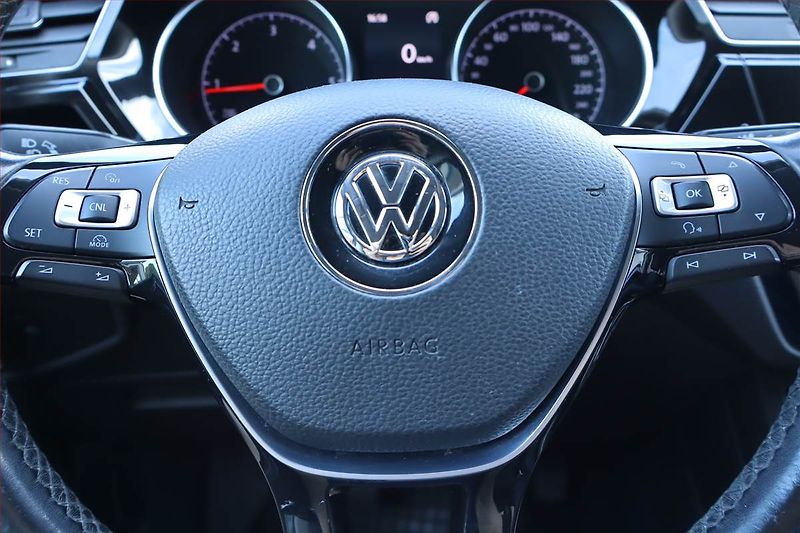 Volkswagen Touran (2017) 1.6 TDI, Serv.kniha, Tempomat - fotka 20 z 23