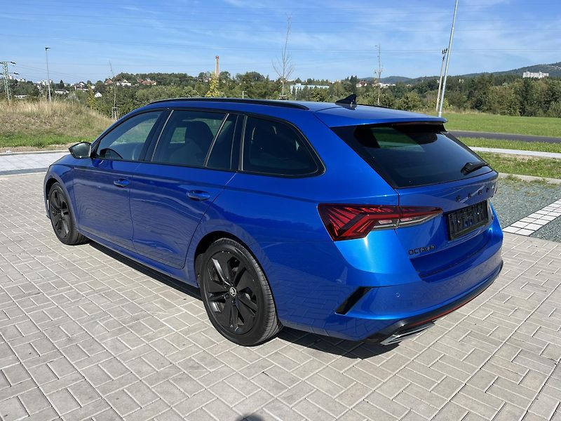 Škoda Octavia (2023) RS 147kW DSG - fotka 6 z 18