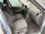 Škoda Yeti  2,0 TDI servis.k + sada pneu  - náhled 17