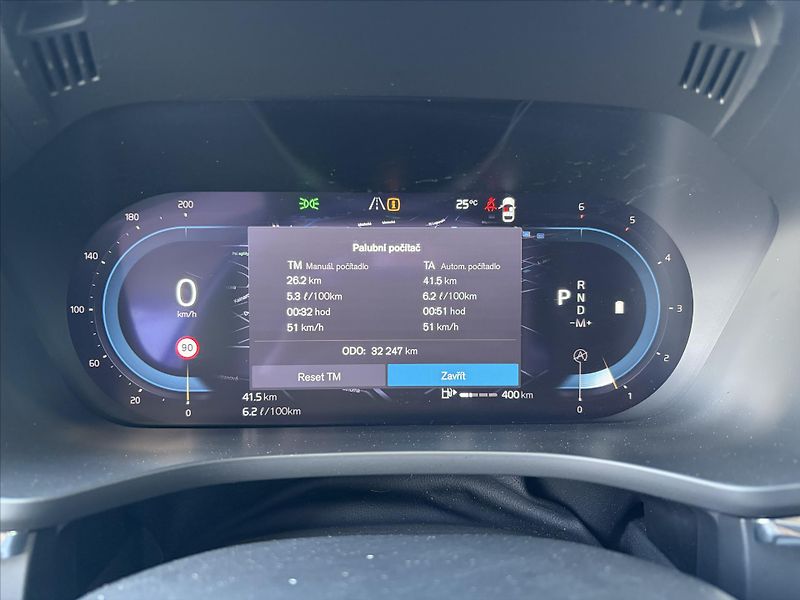 Volvo XC60 2,0   B4 AWD Dark PLUS - fotka 8 z 32