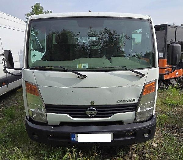 Nissan Cabstar (2010) 3.5t 6míst tupláky 3.4x2m 2.5D - fotka 9 z 10
