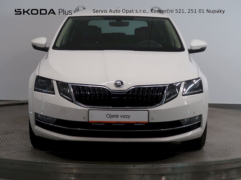 Škoda Octavia (2019) LAURIN&KLEMENT 2.0TDI 135KW 4x - fotka 4 z 40