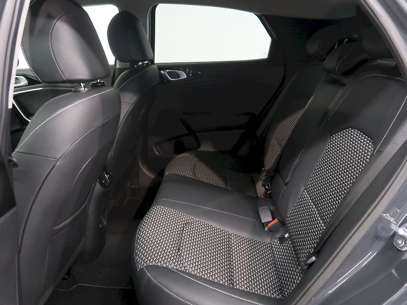 Kia XCeed (2025) TOP 1.5T-GDI 103KW DCT - fotka 15 z 35