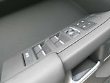 Land Rover Defender 110 3,0 X-Dynamic SE D250 - náhled 13