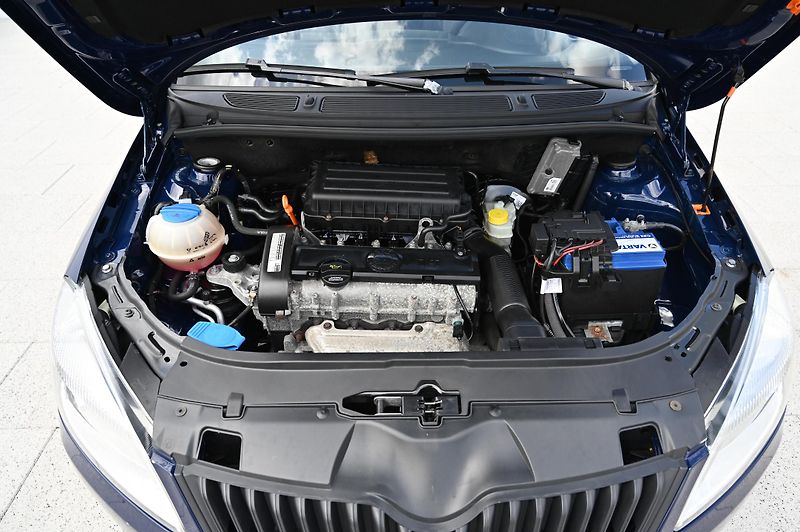 Škoda Fabia 1.4 16V 63KW Special 3/2011  - fotka 29 z 40