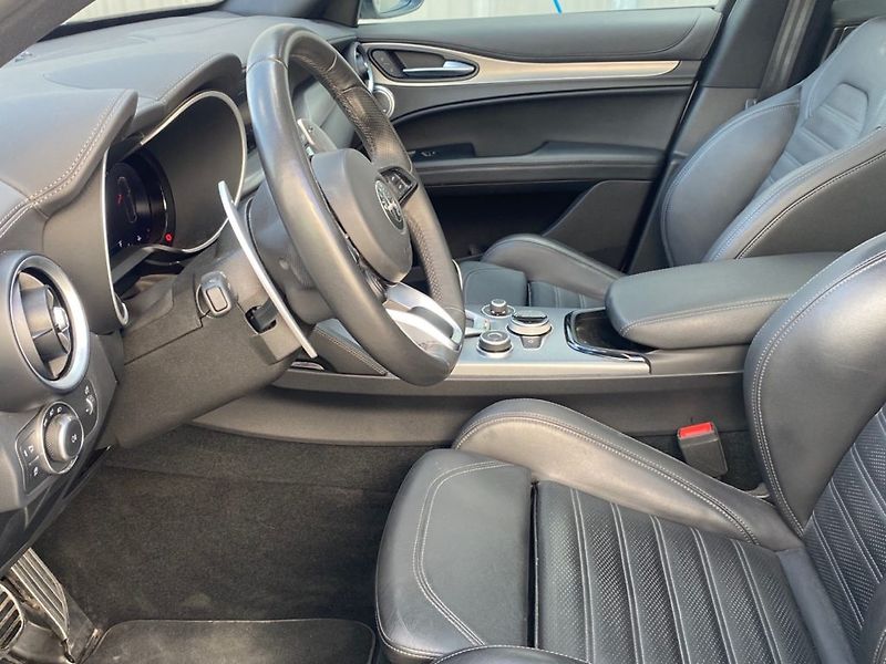 Alfa Romeo Stelvio (2024) 2,2 JTD  Veloce (154kW) NM 4x4 - fotka 11 z 33