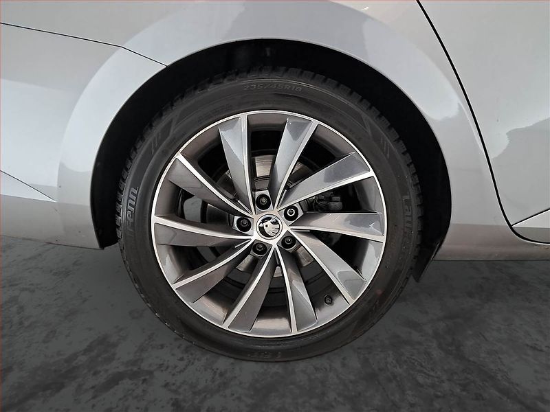 Škoda Superb (2016) Style Plus 2.0 TDI, Automat - fotka 15 z 17