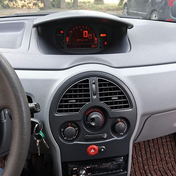 Renault Modus (2009) - fotka 16 z 20