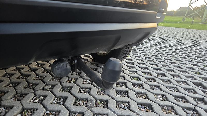 Dacia Duster (2013) 77 kW 1.6 16V 4x4 CZ, tazne - fotka 9 z 29