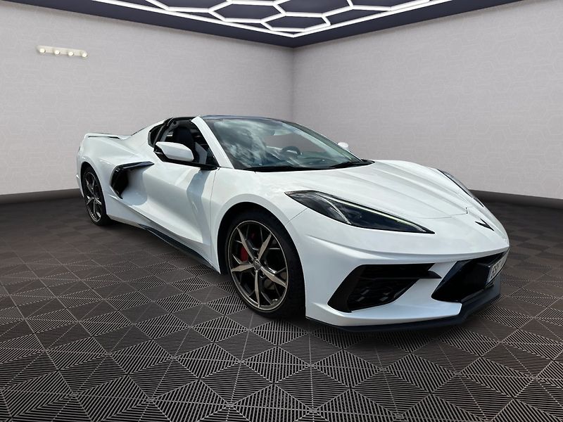 Chevrolet Corvette (2022) C8 Stingray 6.2 V8 354kW Targa - fotka 1 z 33