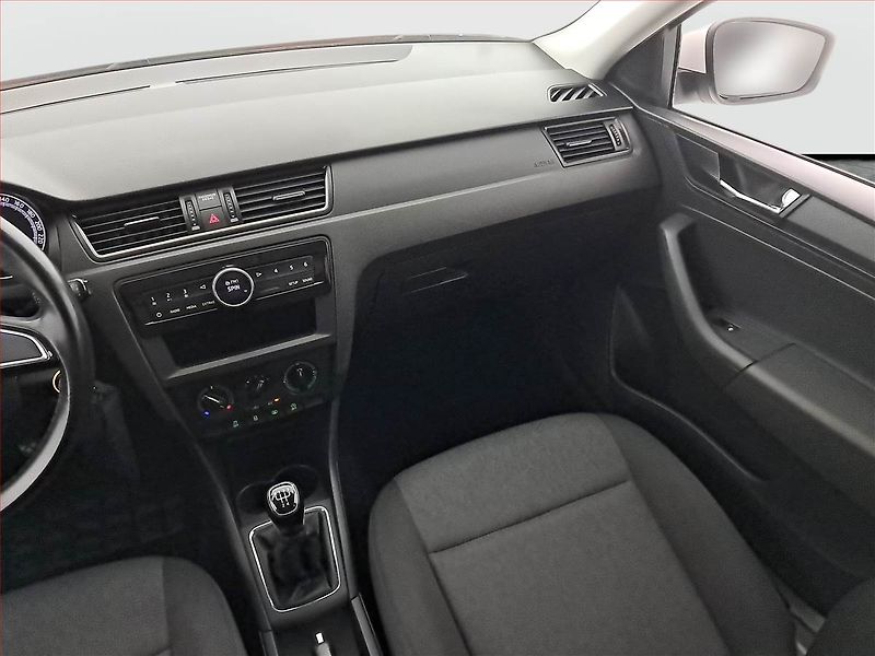 Škoda Rapid (2018) Spaceback 1.0 TSI - fotka 8 z 14