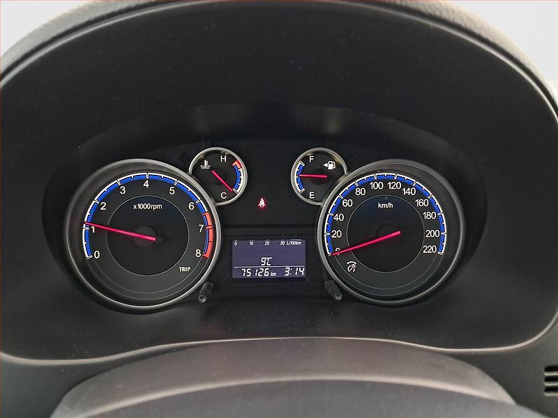 Suzuki SX4 (2014) 1.6 VVT, 4X4, ČR,1.maj - fotka 11 z 18