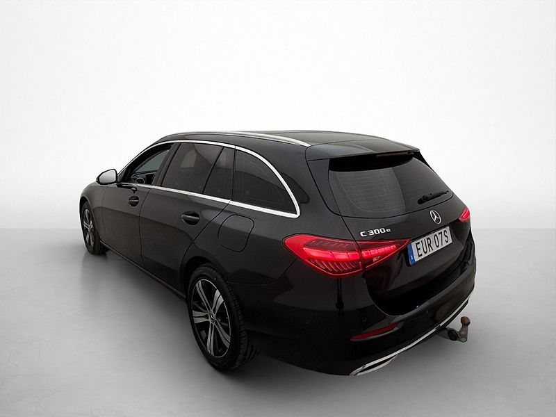Mercedes-Benz Třídy C 300e Kamera Tažné - fotka 6 z 35