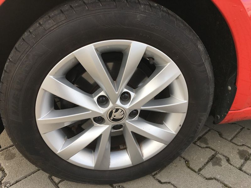 Škoda Octavia (2019) III 1.6 TDi ČR - fotka 24 z 36