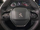 Peugeot 2008 (2023) 1.2 PureTech, ČR,1.maj - náhled 17