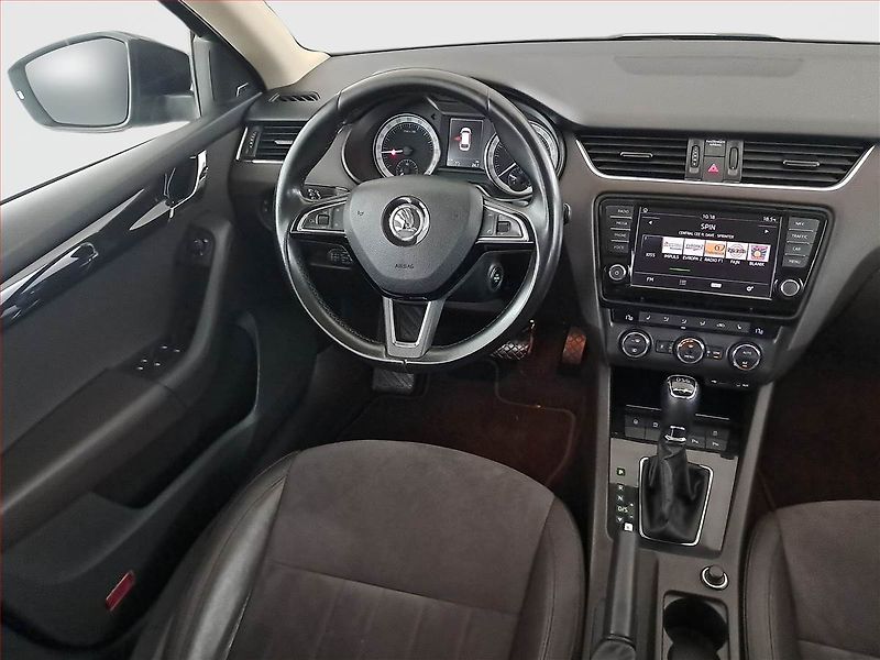 Škoda Octavia (2016) Laurin&Klement 2.0 TDI, 4X4 - fotka 7 z 23