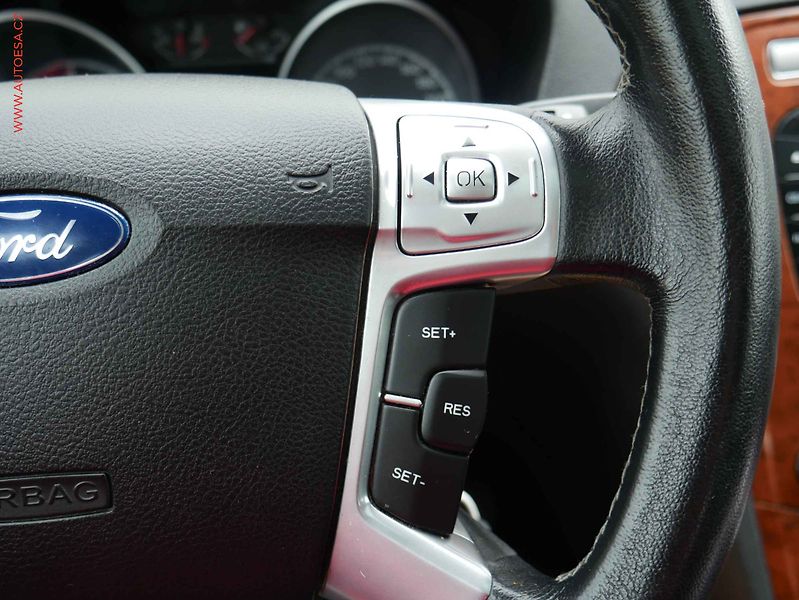 Ford Mondeo (2007) 2.0i, AC, temp, výhřev.sed - fotka 14 z 18