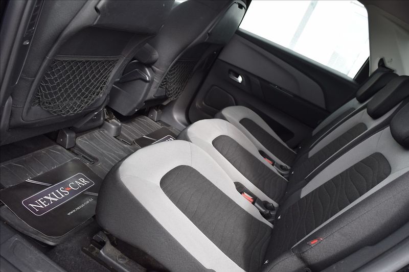 Citroën C4 Picasso 1,6 HDI 68KW KLIMA BEZ ADBLUE - fotka 16 z 51