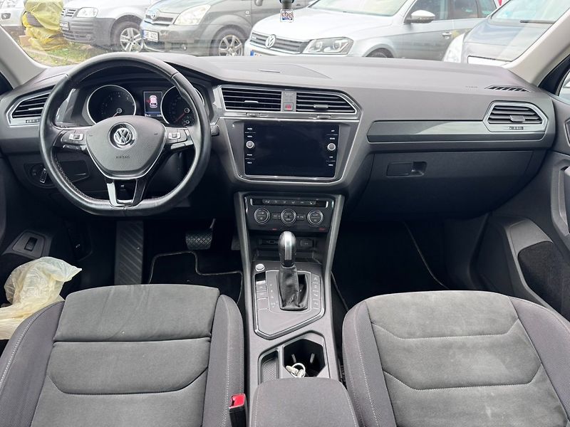 Volkswagen Tiguan (2020) R-LINE 1,5 TSI 110 KW 1. MAJ - fotka 22 z 50