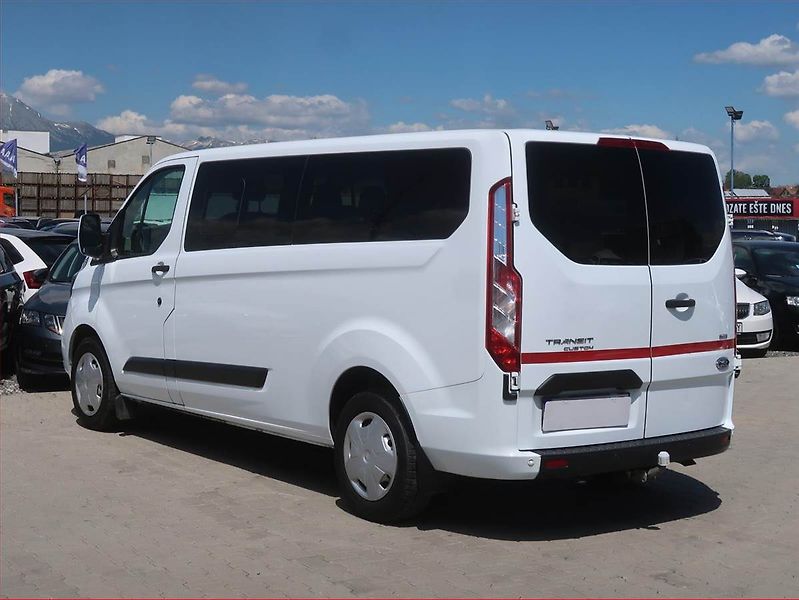 Ford Transit Custom (2018) Trend 2.0 EcoBlue, Bus, 9Míst - fotka 4 z 17