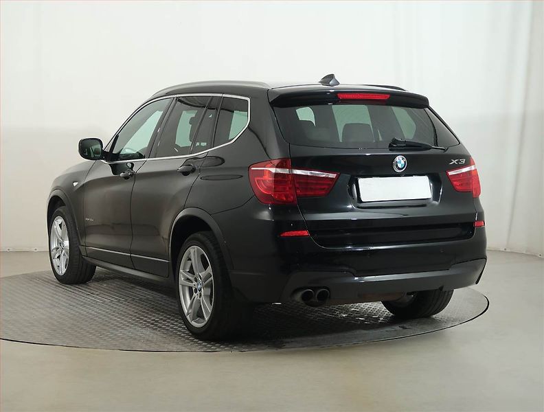 BMW X3 (2012) M Sport xDrive30d, 4X4 - fotka 4 z 19