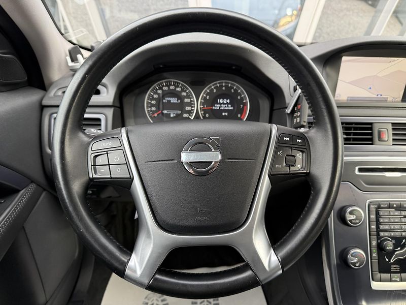 Volvo V70 1,6i T4 132kW OCEAN RACE - fotka 31 z 45