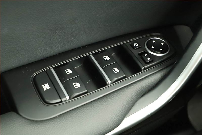 Kia XCeed (2024) 1.5 T-GDI - fotka 10 z 16