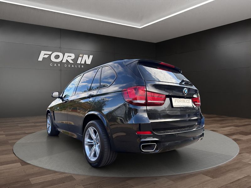 BMW X5 (2014) X5 4.0D 230KW M-PAKET - fotka 4 z 26