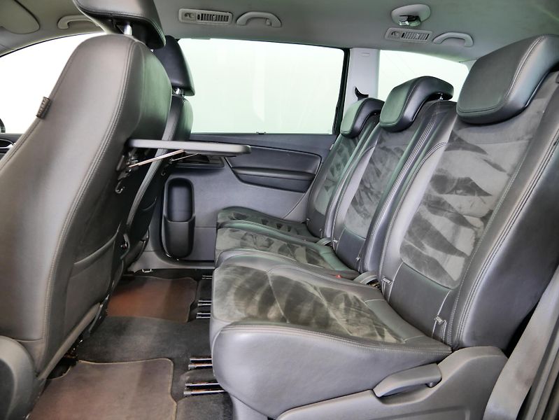 Volkswagen Sharan - fotka 21 z 25