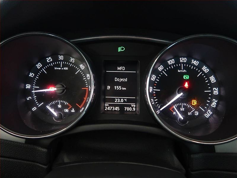 Škoda Superb (2012) 2.0 TDI, Automat, Navi, Xenony - fotka 11 z 15