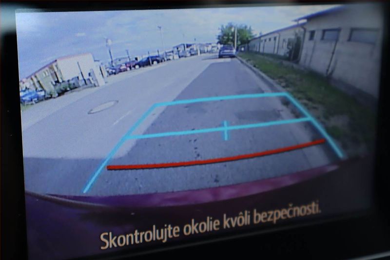 Toyota Auris (2018) 1.6 Valvematic, Serv.kniha - fotka 17 z 24