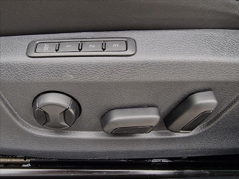 Škoda Superb 2.0TDI 147kW 4x4 DSG Style,ČR - fotka 35 z 50