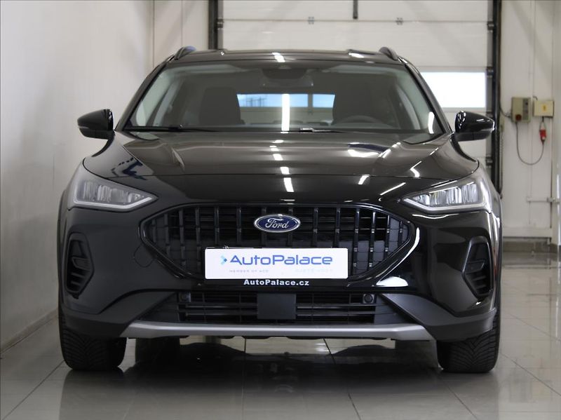 Ford Focus 1,0 EB 155k. AT Active 9770km! - fotka 2 z 23