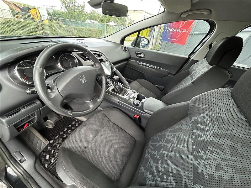 Peugeot 3008 1,6 HDi  Tažné,ALU,Klimatizace - fotka 12 z 43