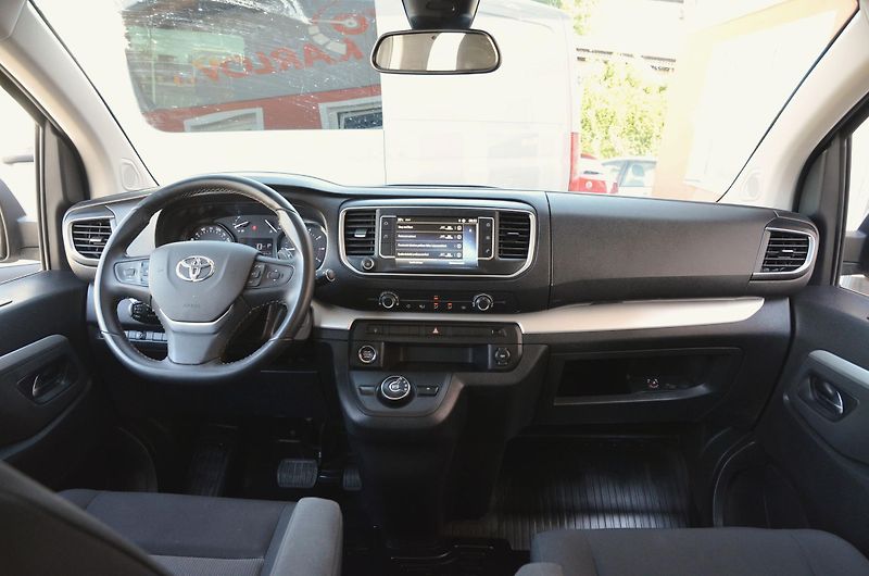 Toyota ProAce Verso (2024) 2.0 D 130kW 8AT / ČR / 8 MÍST - fotka 18 z 32