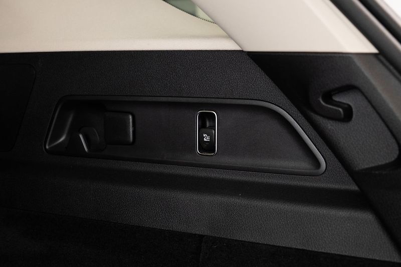 Mercedes-Benz GLE 360/Burmester/Pano - fotka 26 z 30