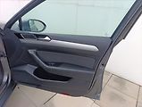 Volkswagen Passat 1,6 TDi Aut.klima Navi Kamera - náhled 25