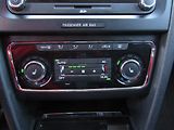 Škoda Superb (2009) 2.0 TDi, ČR, Elegance, DSG - náhled 17