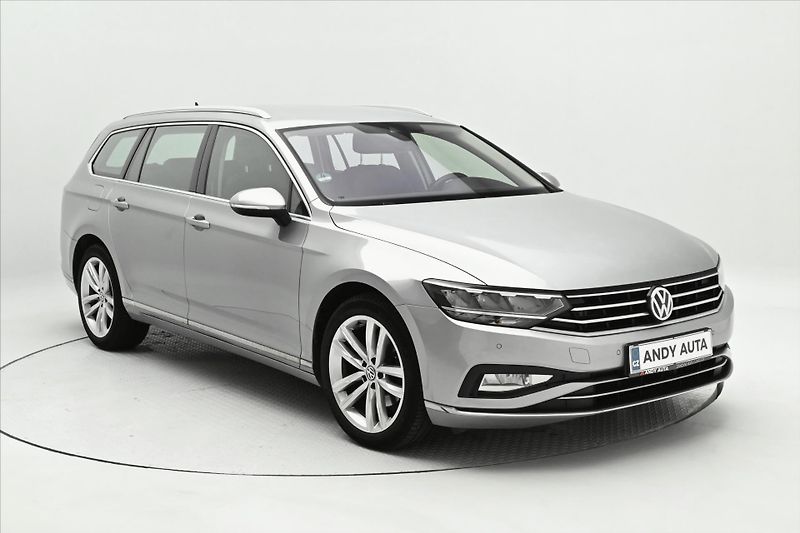 Volkswagen Passat 2,0 TDI 140 kW DSG ELEGANCE Zá - fotka 3 z 32