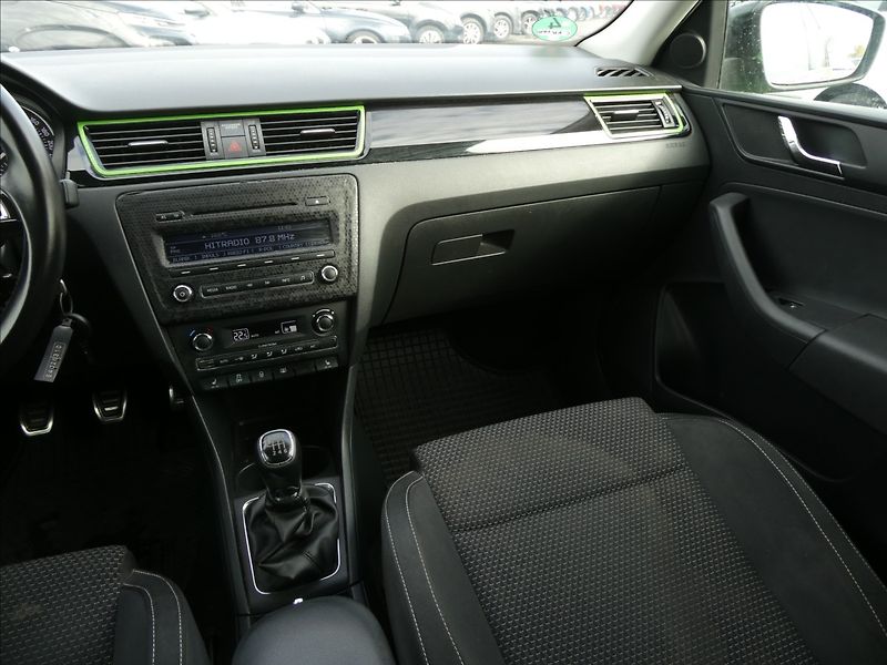 Škoda Rapid 1,2 TSi 77kW po servise,auto k - fotka 27 z 41