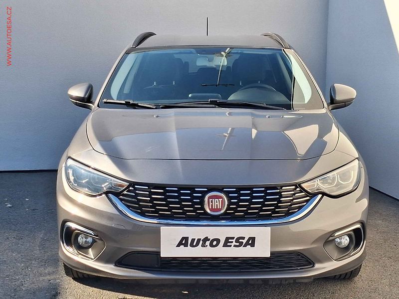 Fiat Tipo (2020) 1.6 MJet, Lounge, kamera - fotka 2 z 20