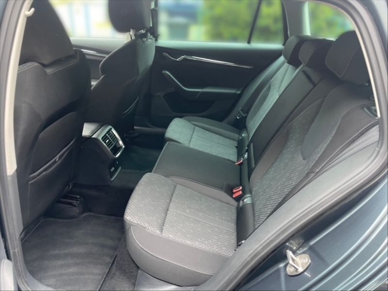 Škoda Octavia 2,0 TDI 110 Style DSG - fotka 8 z 11