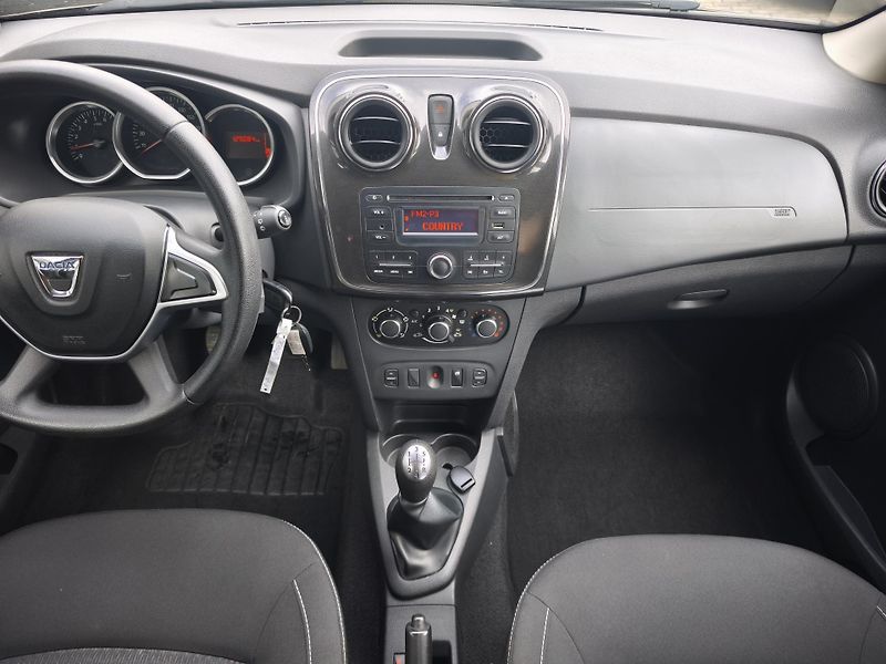 Dacia Logan 2017 ČR 0.9 TCe 66kW - fotka 10 z 30