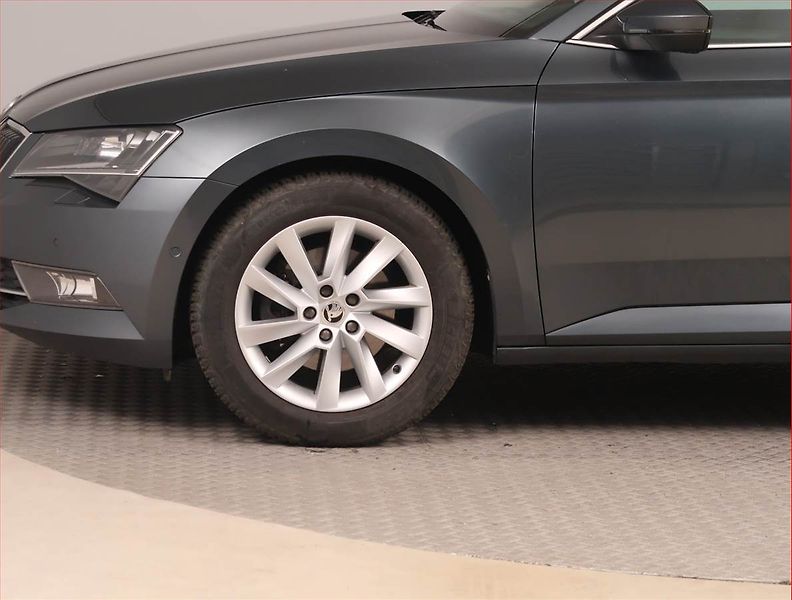 Škoda Superb (2019) Style Plus 2.0 TDI, Automat - fotka 15 z 17